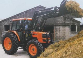 Tractoare 4WD Kubota ME 8200