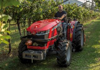 Tractoare 4WD Massey Ferguson MF 3707 V