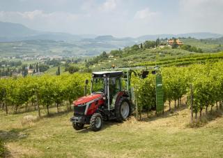 Tractoare 4WD Massey Ferguson MF 3VI.75 