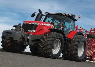 Tractoare 4WD Massey Ferguson MF 8670 Dyna-VT Excellence