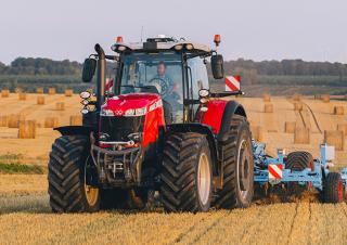 Tractoare 4WD Massey Ferguson MF 8735 S 
