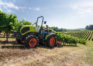 Tractoare 4WD Claas Nexos 210 VE