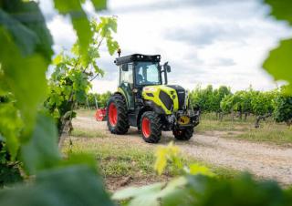 Tractoare 4WD Claas Nexos 2.120 Comfort S 