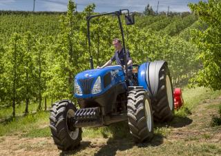 Tractoare 4WD New Holland T 4.95 LP