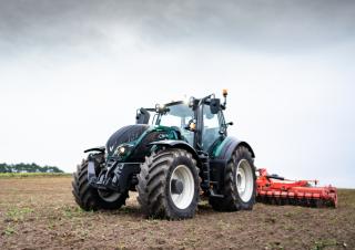 Tractoare 4WD Valtra T214V SmartTouch
