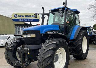 Tractoare 4WD New Holland TM135