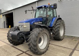 Tractoare 4WD New Holland TM165
