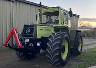 Tractoare 4WD Mercedes-Benz Trac 1300