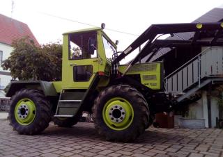 Tractoare 4WD Mercedes-Benz Trac 800