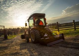 Tractoare 4WD Yanmar YT235V-Q 