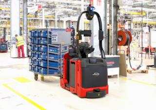 Tractoare automatizate Linde P-MATIC