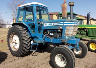 Tractoare cu roți mari pe spate Ford-NH 9700