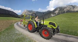 Tractoare cu roți mari pe spate Claas Elios 210