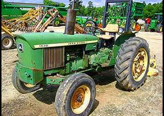 Vehicule Tractoare municipale John Deere 1530