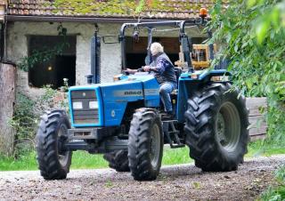 Vehicule Tractoare municipale Landini 8860