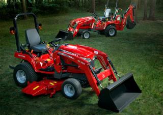 Vehicule Tractoare municipale Massey Ferguson GC1705