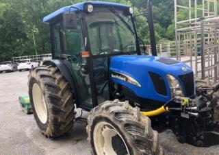 Vehicule Tractoare municipale New Holland TN 75 DA