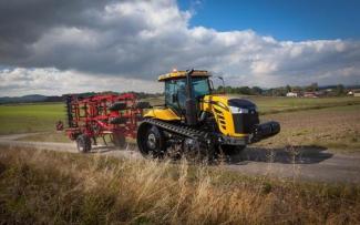 Tractoare pe șenile Challenger MT765 C