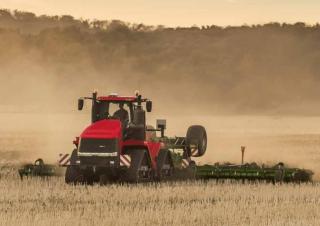 Tractoare pe șenile Case IH Quadtrac 470 CVX