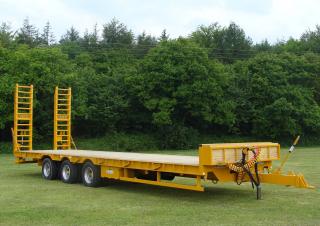 Tehnologii de transport Trailere cu platformă joasă Rolland Low loader 320