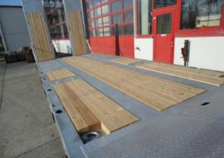 Trailere Trailere cu platformă joasă Möslein T 3L-6 F