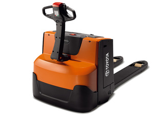 Transpalete cu operator pedestru Toyota LWE160