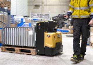 Transpalete cu operator pedestru Caterpillar NPP16N3