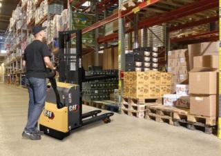 Transpalete cu operator pedestru Caterpillar NPP18N3