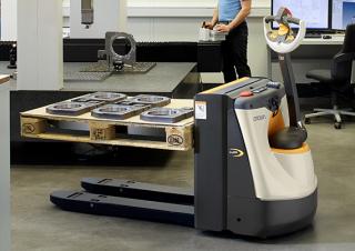 Transpalete cu operator pedestru Crown WP 3280