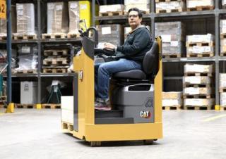 Transpaleți Transpaleți cu platforma, cu operare la mică înălțime Caterpillar NPS20N2