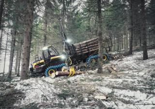 Echipamente forestiere Transportoare Ponsse Bison