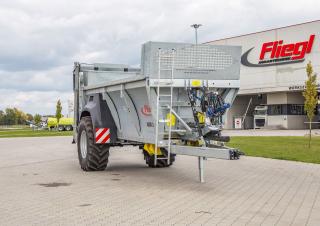 Tehnologii pentru dejecții și gunoi de grajd Utilaje de împrăștiat gunoi de grajd Fliegl ADS 160