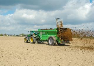 Tehnologii pentru dejecții și gunoi de grajd Utilaje de împrăștiat gunoi de grajd Joskin TORNADO3 T6013/16BV