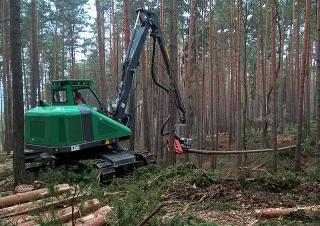Echipamente forestiere Utilaje de recoltat bușteni Neuson Forest 103HV