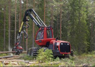 Echipamente forestiere Utilaje de recoltat bușteni Komatsu 911