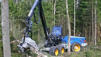 Echipamente forestiere Utilaje de recoltat bușteni Rottne H 14 B