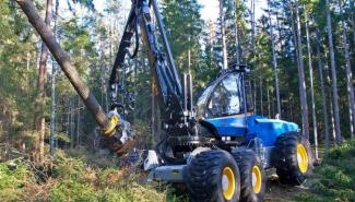 Echipamente forestiere Utilaje de recoltat bușteni Rottne H 20 B