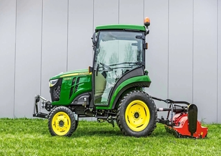 Vehicule Vehicule municipale multifuncționale diesel John Deere 2038 R