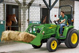 Vehicule Vehicule municipale multifuncționale diesel John Deere 3036 E