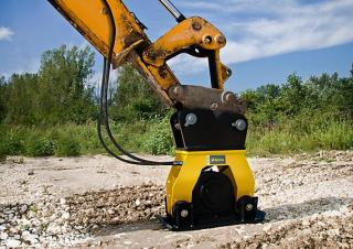 Atașamente Vibratoare de suprafață montabile Epiroc HC 150 