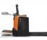 Transpalete cu operator pedestru BT LPE 220