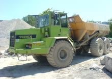Autobasculante articulate Terex 2566C