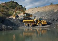 Autobasculante articulate Caterpillar 735B