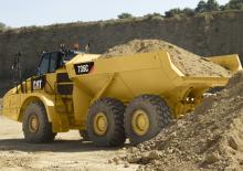 Autobasculante articulate Caterpillar 735C