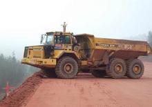 Autobasculante articulate Volvo A35E 6x6