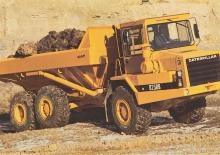 Autobasculante articulate Caterpillar D250B