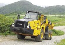 Autobasculante articulate Komatsu HM300-2