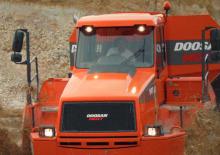Autobasculante articulate Doosan MT 26