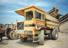 Basculante rigide Volvo 425C