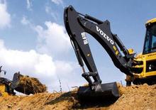 Buldoexcavatoare Volvo BL61B
